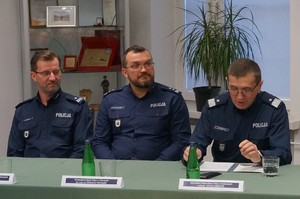 Zdjęcie przedstawia Komendanta Wojewódzkiego oraz Komendantów Miejskich